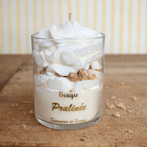 Bougie Chantilly 190 g PRALINE