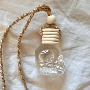 Parfum de voiture tête de mort LARMES DE LICORNE