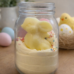 Bougie Jar Pâques Lapin et ses oeufs CRÊPES A LA FRAISE 190g