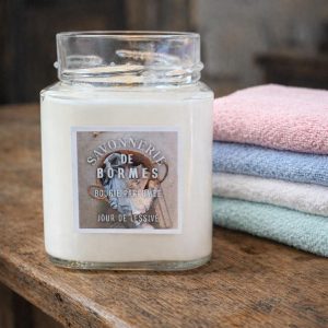 Bougie coulée pot carré JOUR DE LESSIVE 260g