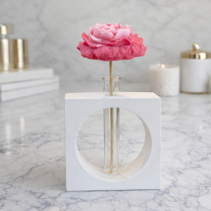 Soliflore carré pour vos leurs en cire ou fraîche (vendu vide)